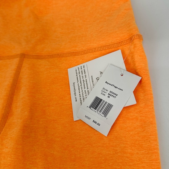 NWT Beyond Yoga Spacedye Keep Pace 7" Short Mapht Orange Size Medium - Picture 4 of 10